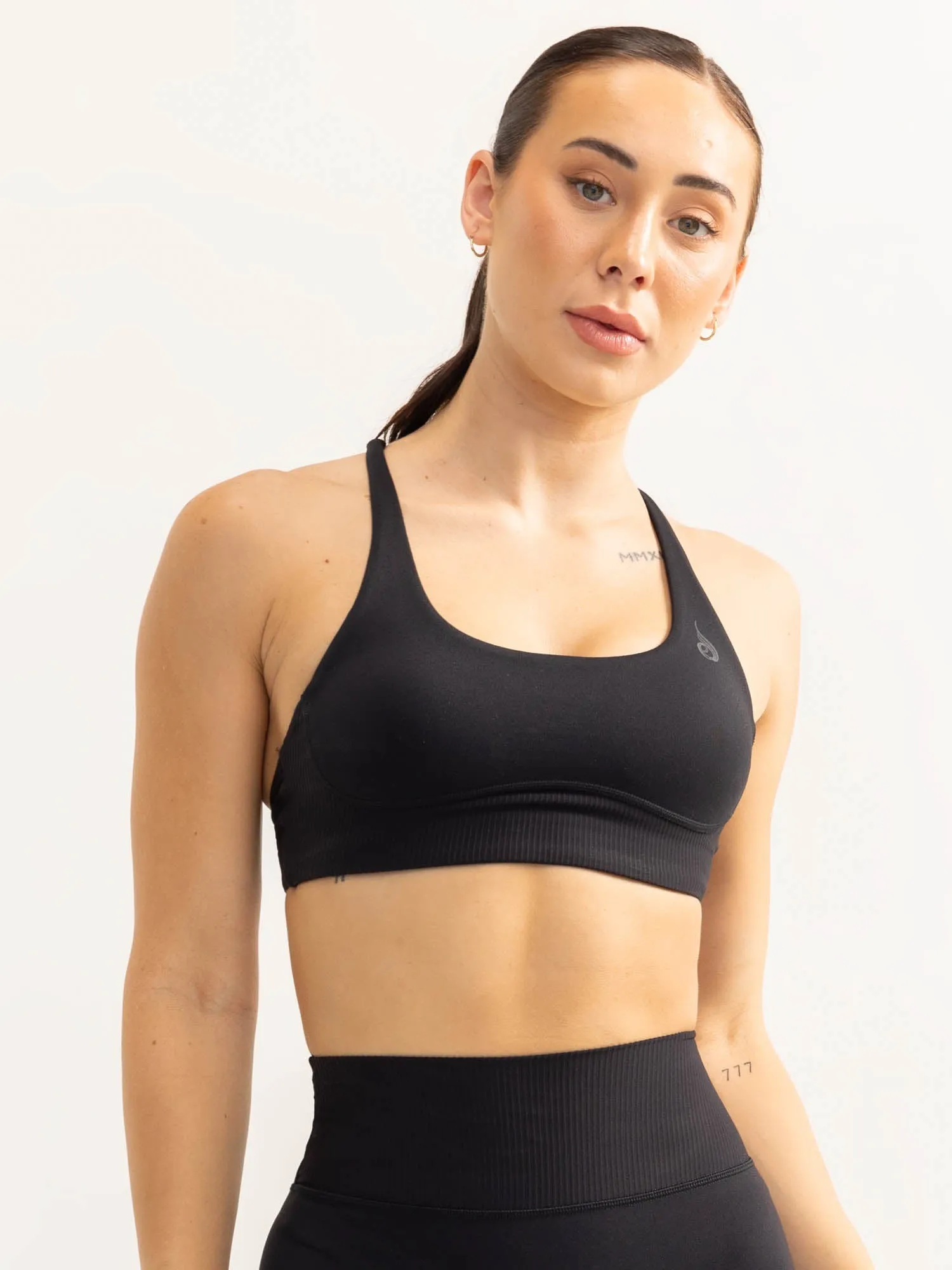 Activate Scoop Neck Sports Bra - Black