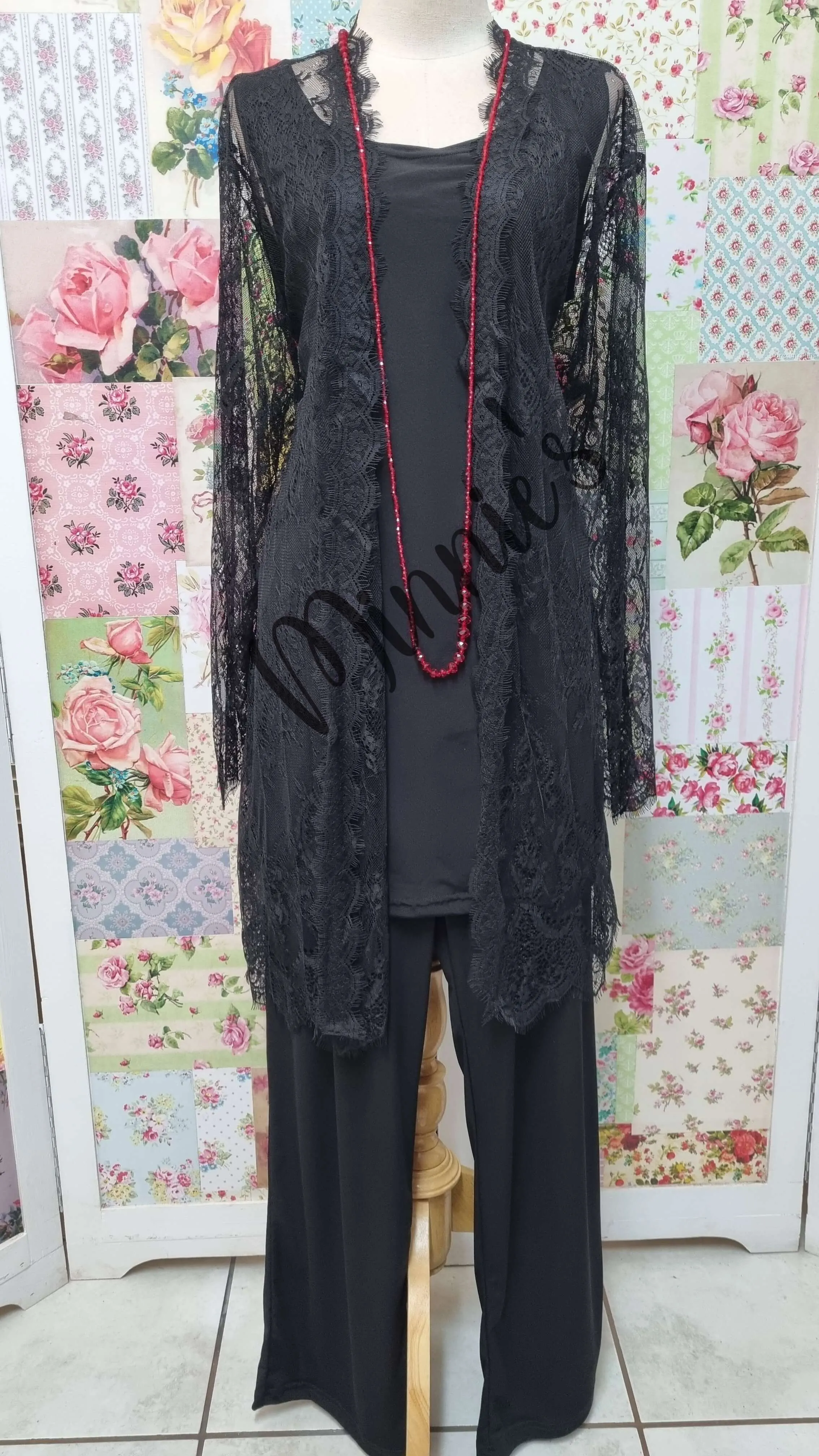 Black Lace Top SN023