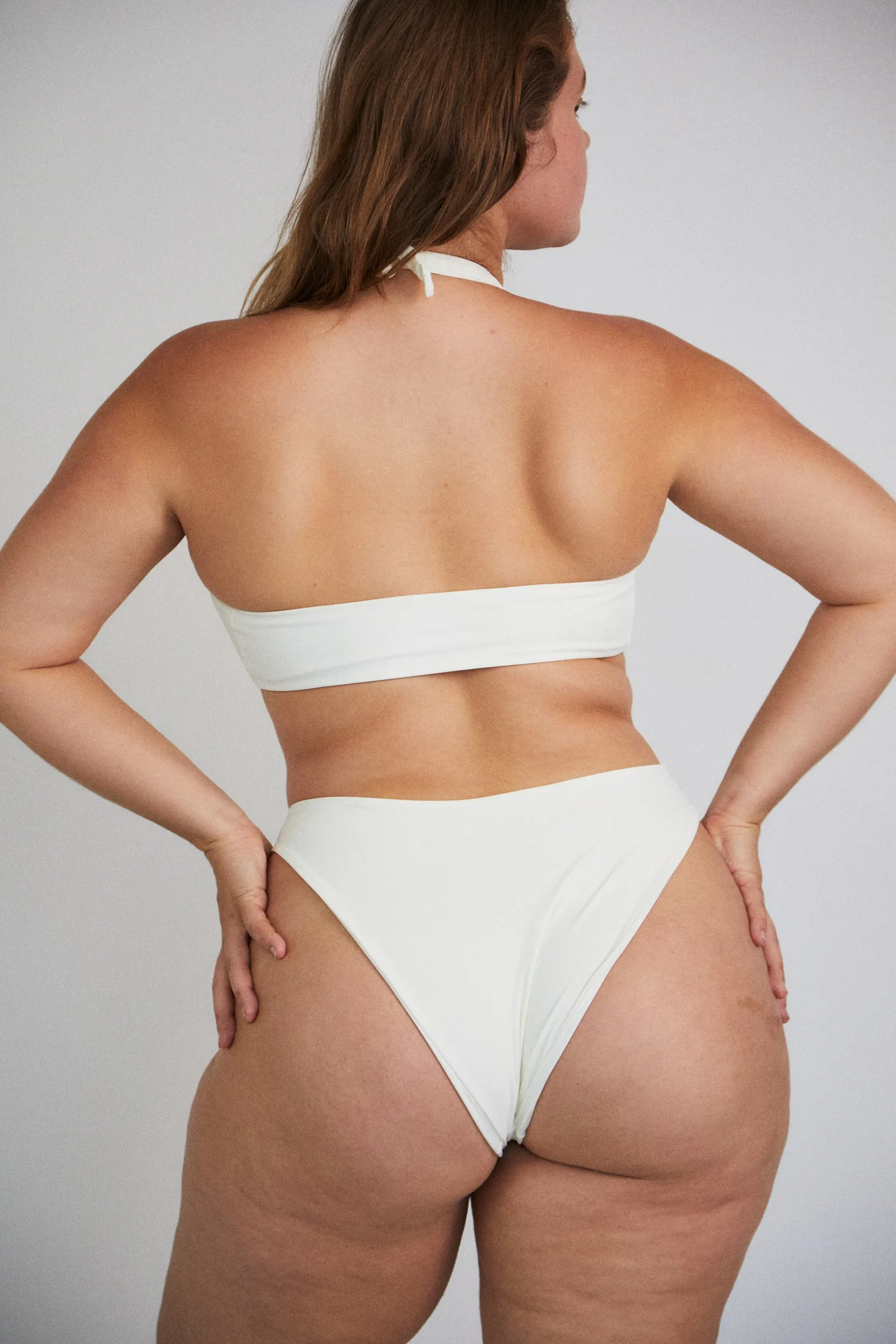 Leo Bottom / Ivory