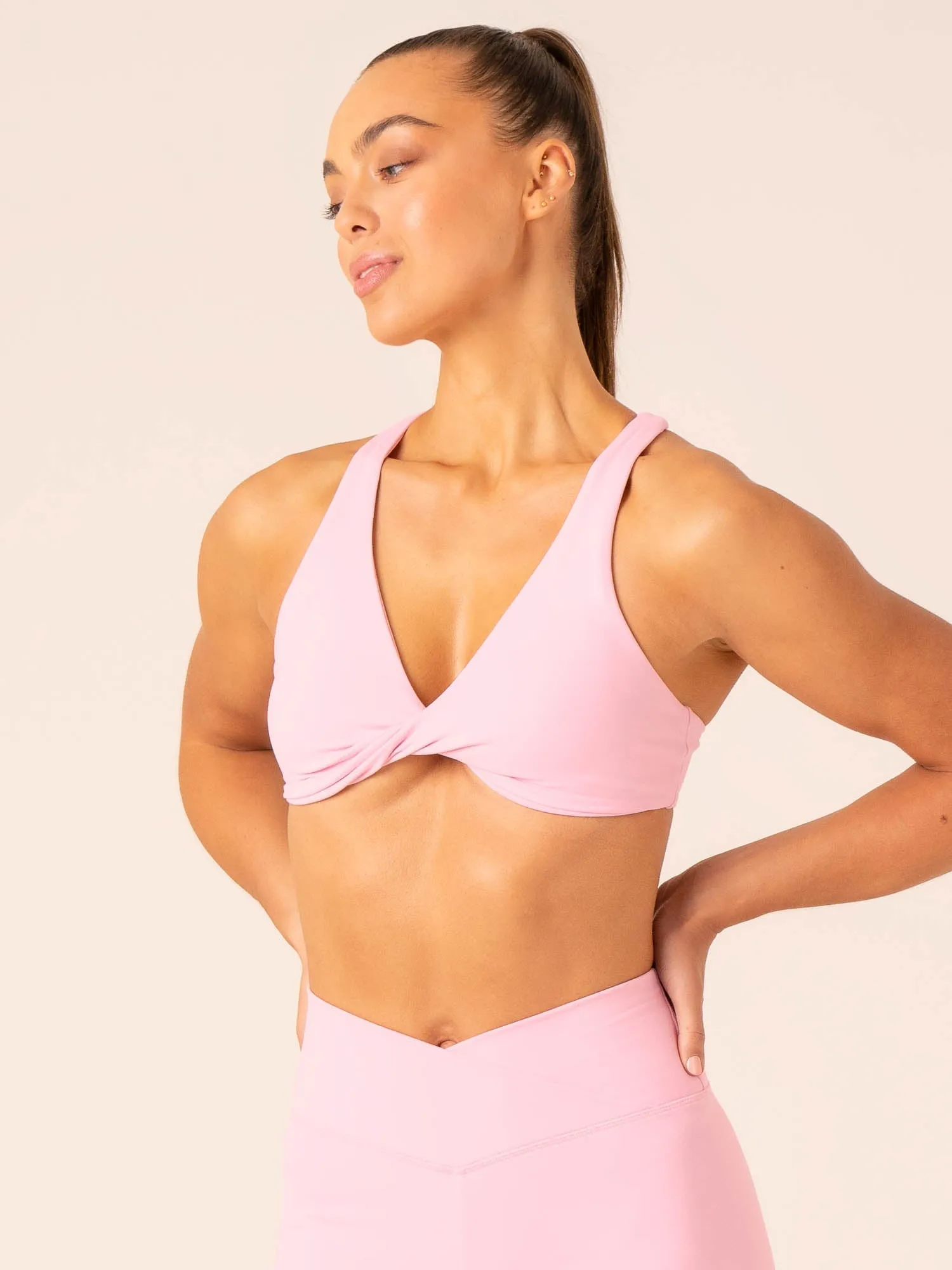 Momentum Twist Sports Bra - Candy Pink