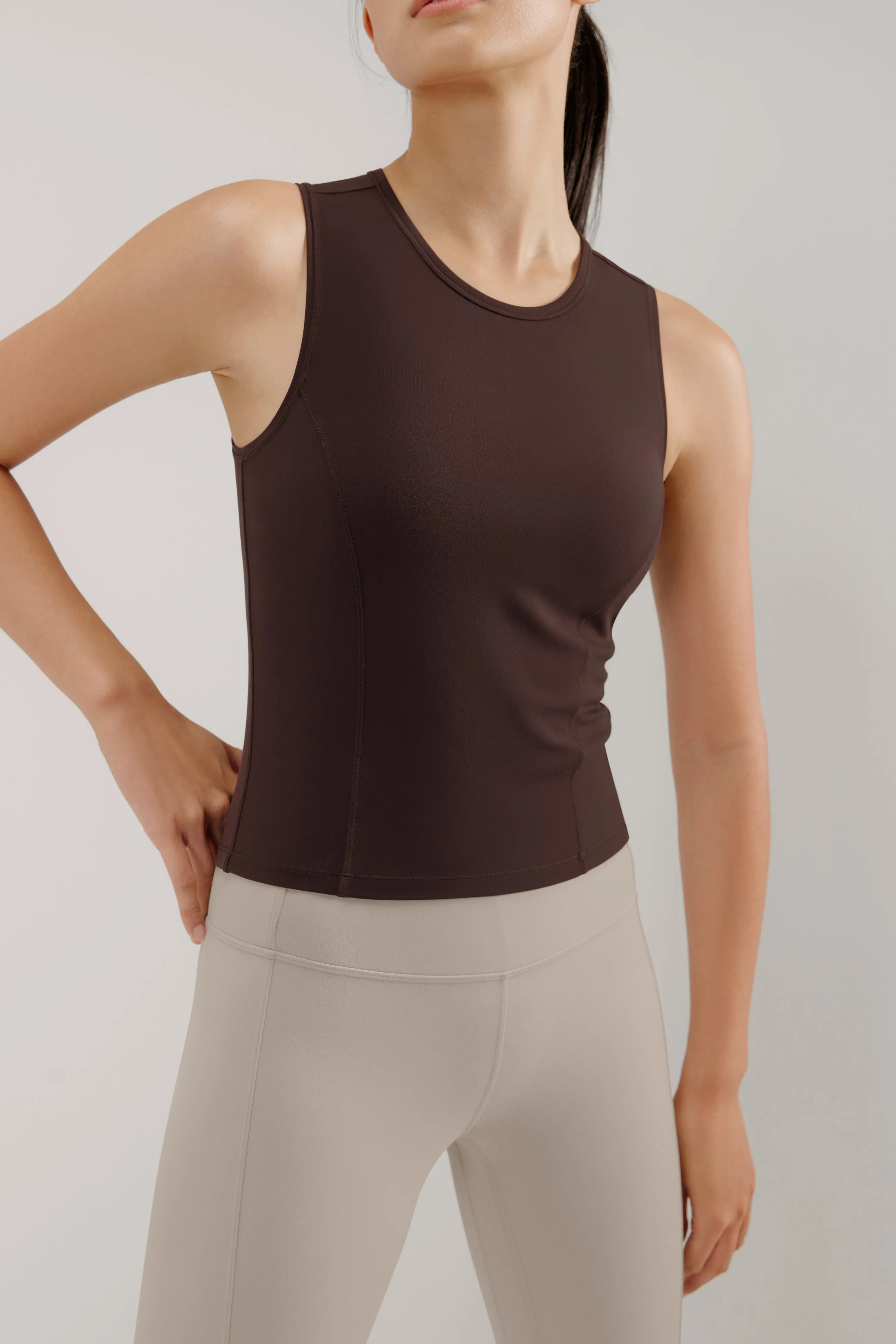 Mousse Cropped Sports Tank