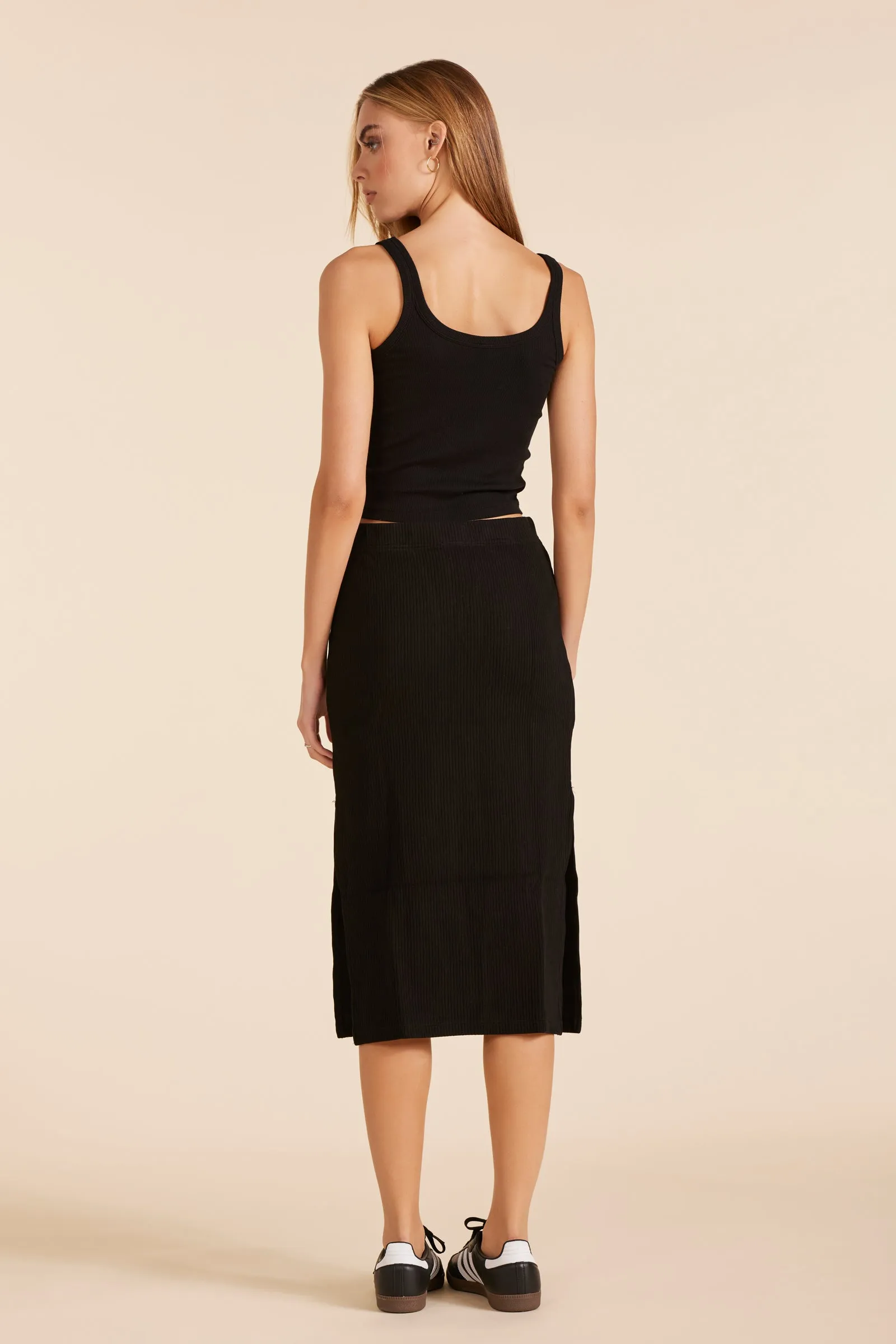 SIDE SLIT SKIRT